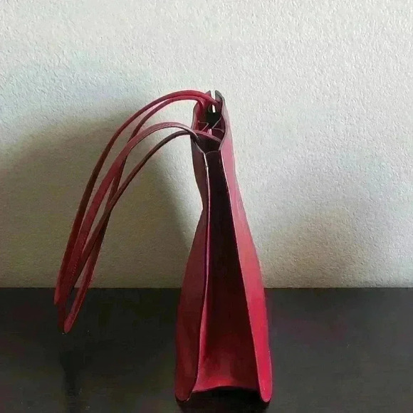 Pelle Studio Red Leather Purse - Picture 4 of 8